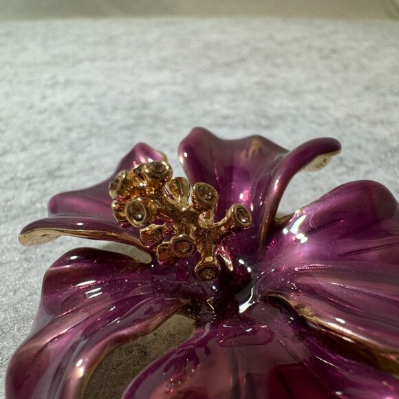 Purple Enamel Hibiscus Flower Brooch Pin 3D Rhinestones - Picture 6 of 6